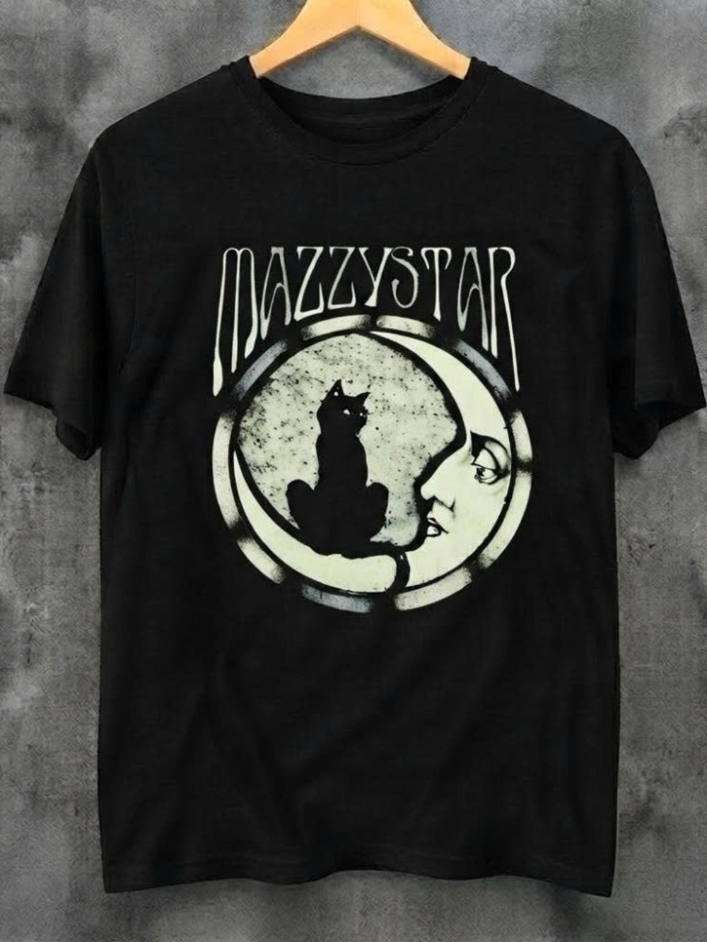 Gildan Black Cat Graphic Tee - Black